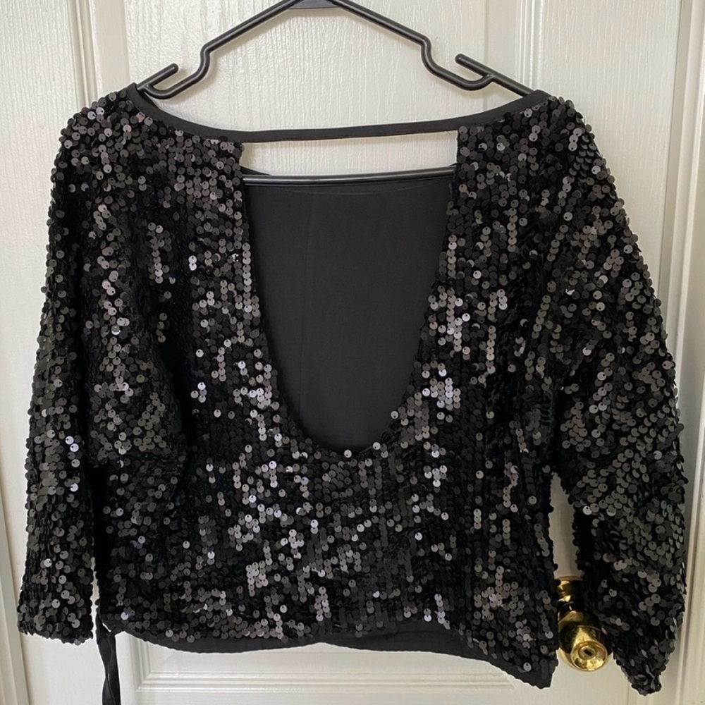 Urban Outfitters Silence and Noise Black Sequinned Open Back Top - Picture 4 of 6